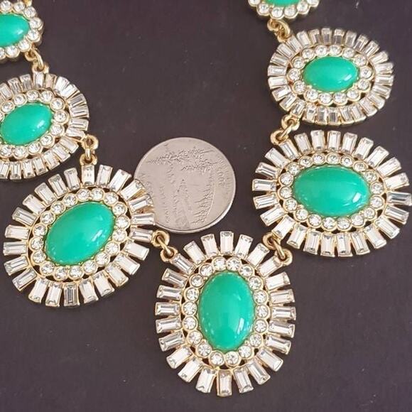 Kate Spade Capri Garden Statement Necklace Green Stones and Crystals Gold Plated - Picture 5 of 7